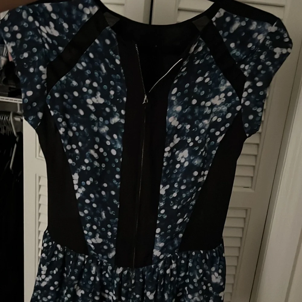 top - Picture 3 of 5